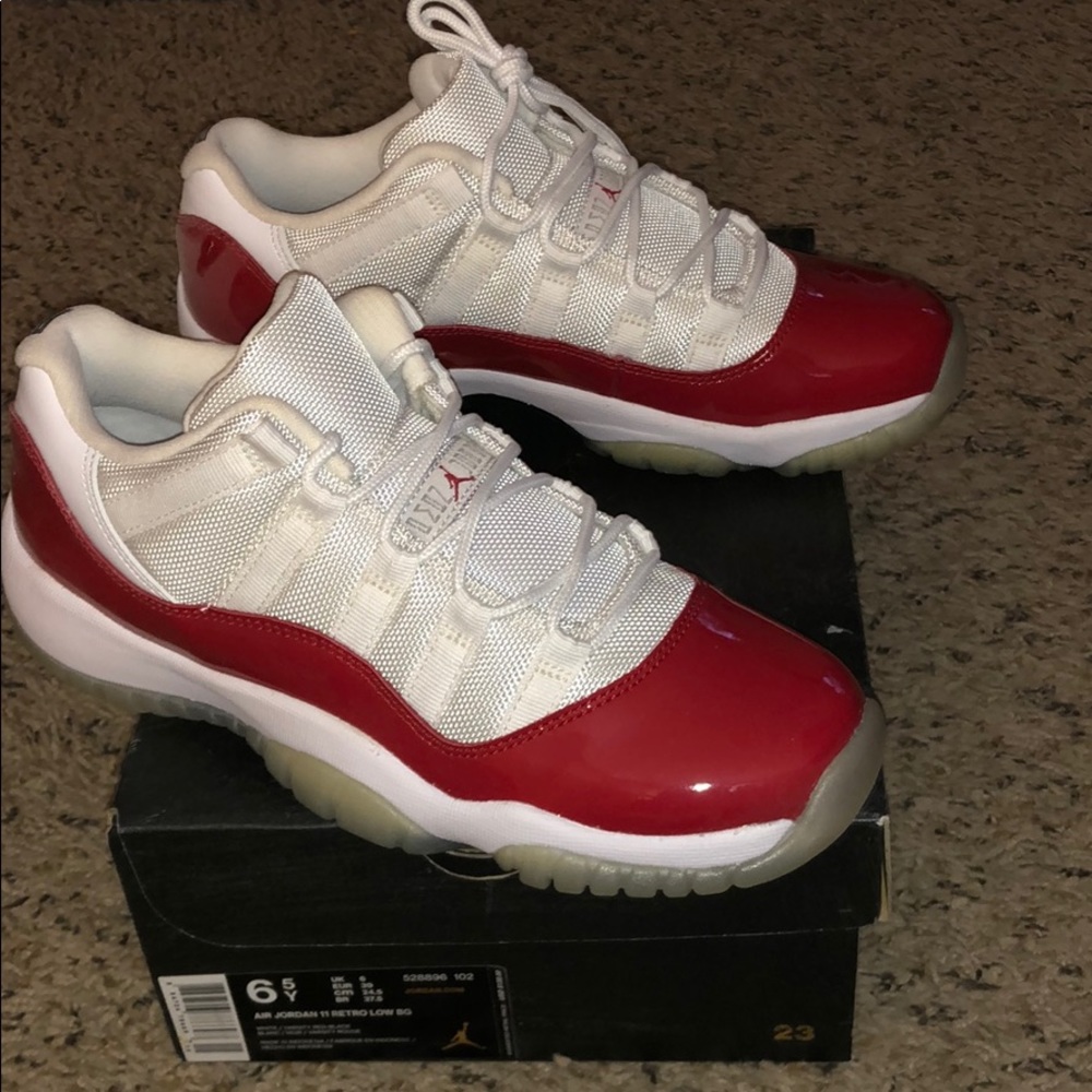 Brand New Jordan Retro 11 Low♥️♥️♥️♥️